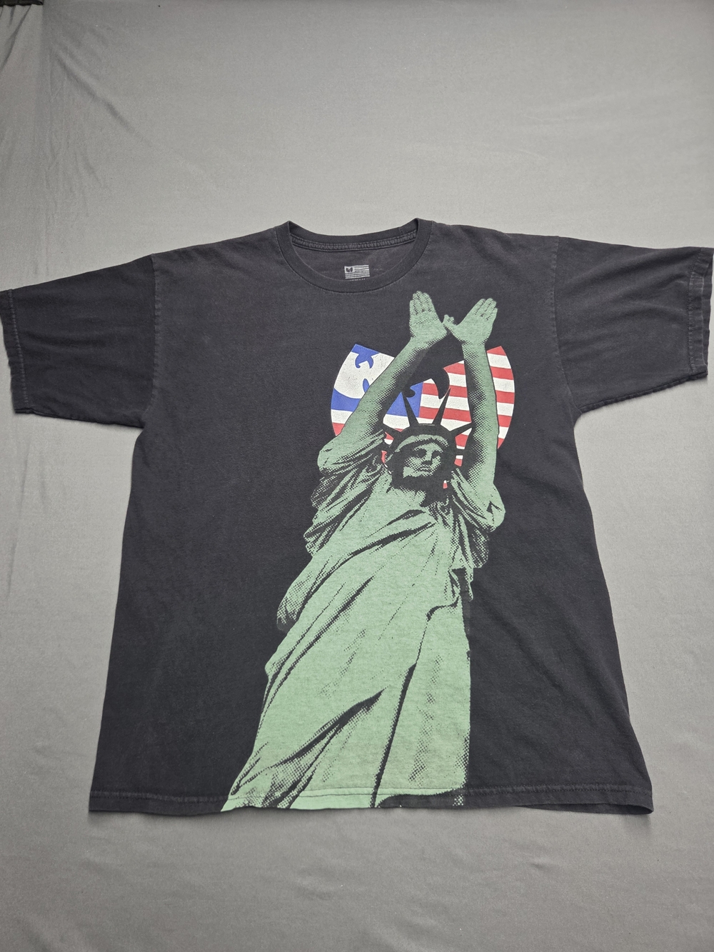 Vintage Wu-Tang Clan Statue of Liberty Graphic T-Shirt - Rare Hip Hop Tee [ L ]